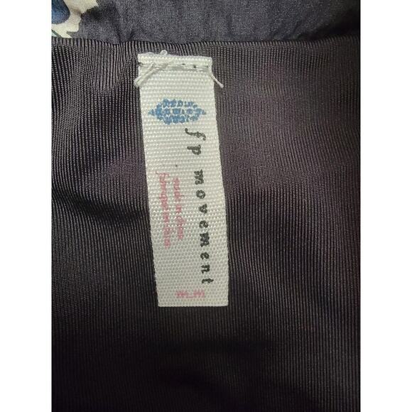 FREE PEOPLE Movement Boxing Shorts Medium The Way Home Onyx Floral Print - Picture 5 of 8